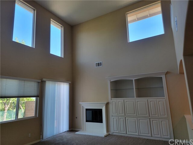 Foto del edificio - 35620 Crossroads St