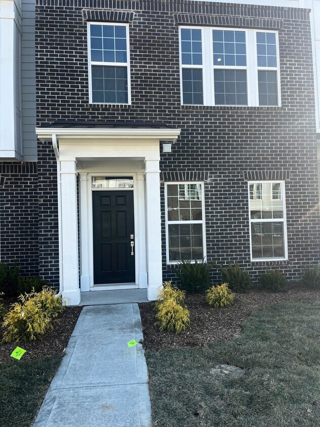 Primary Photo - 14572 Brecon Ln
