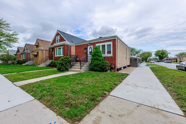 Foto del edificio - 5557 S Kildare Ave