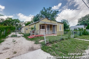 Building Photo - 631 Rochambeau St