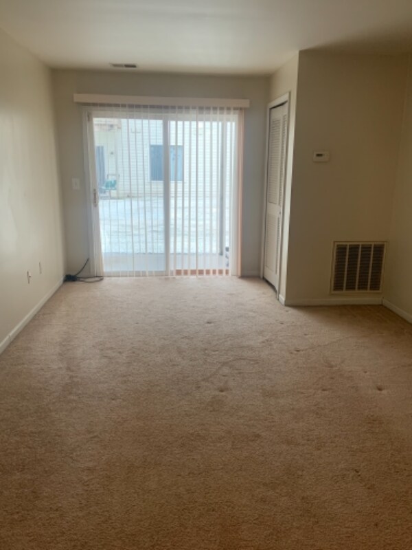 Building Photo - 30280 Wedgewood cr