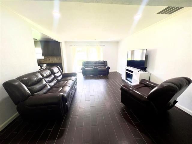 Foto del edificio - 2902 Rayswood Dr