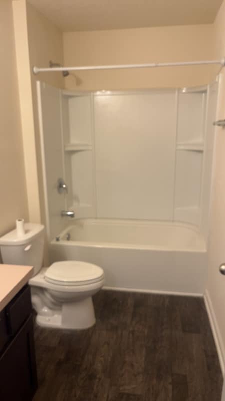 Foto del edificio - 2054 Nottoway Woods Ln