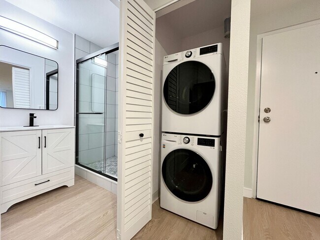 Foto del interior - 747 Gayley Ave