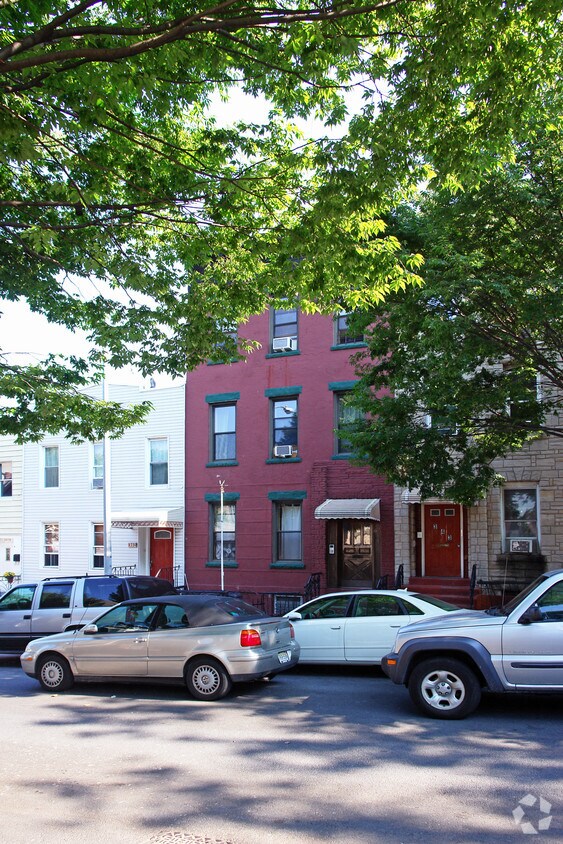 Building Photo - 341 22nd St