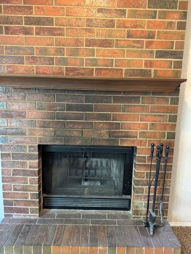 Building Photo - 2 bedroom condo for rent in Nantucket, nea...