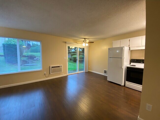 Foto del edificio - 200 SW Florence Ave