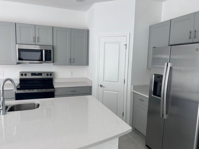 Building Photo - 5081 Spangle Dr