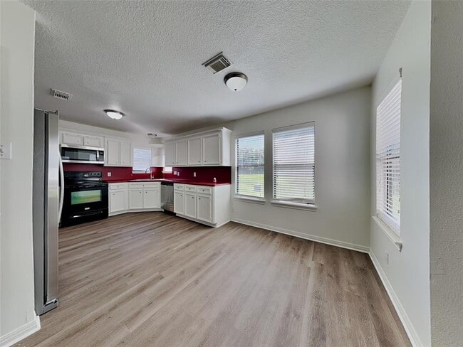 Building Photo - 14815 Cygnus Ct