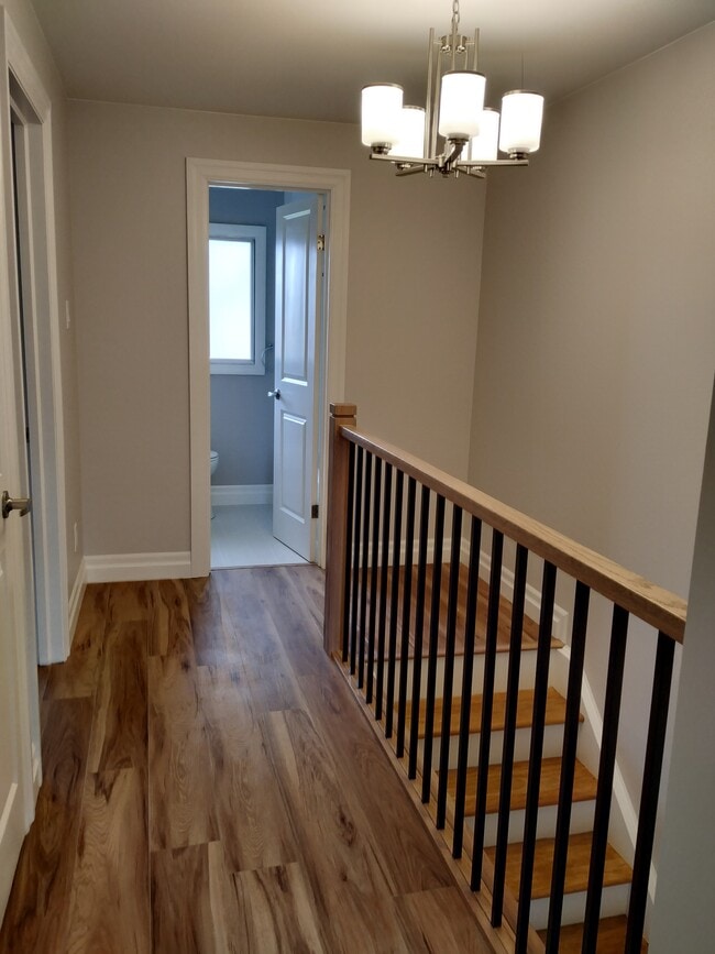 Building Photo - 26A Adare Cres