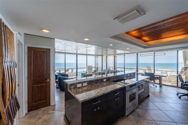 Foto del edificio - 5400 Ocean Blvd