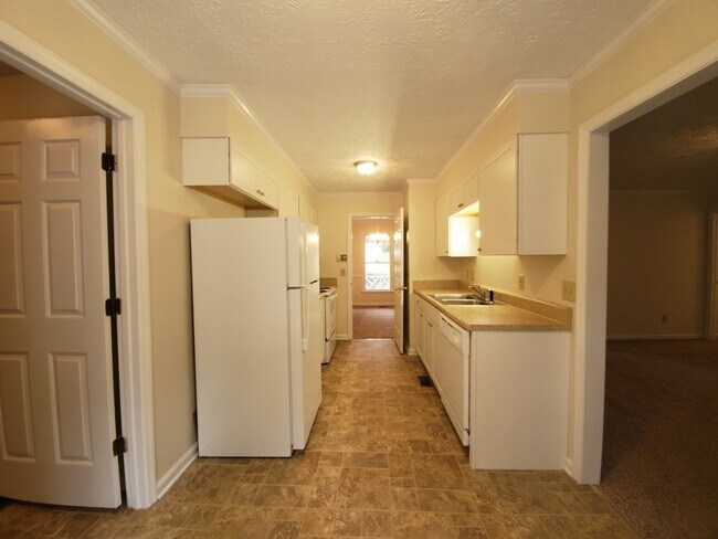 Building Photo - 1254 Arailia Dr ~ Hawthorne