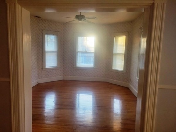Building Photo - 406 Stevens St