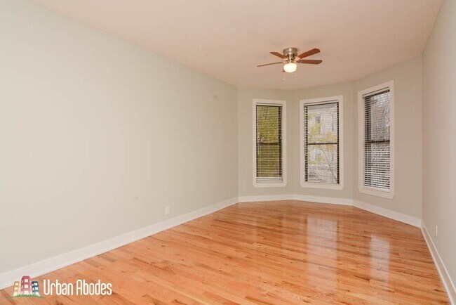 Foto del edificio - 636 W Oak St