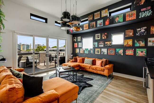 Foto del edificio - 1011 12th Ave S