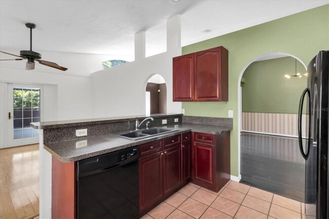 Foto del edificio - 5204 New Brittany Ln
