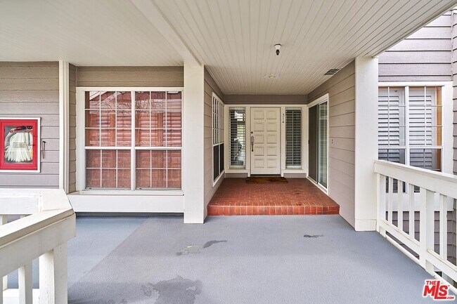 Foto del edificio - 13078 Mindanao Wy