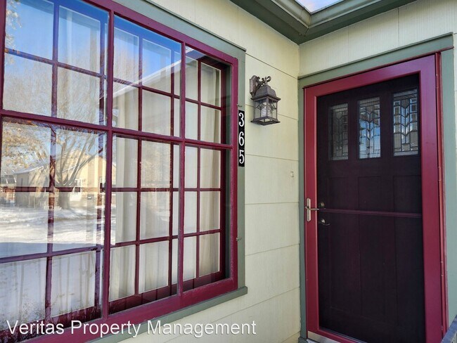 Building Photo - 3 br, 1.5 bath House - 365 Burlington Avenue