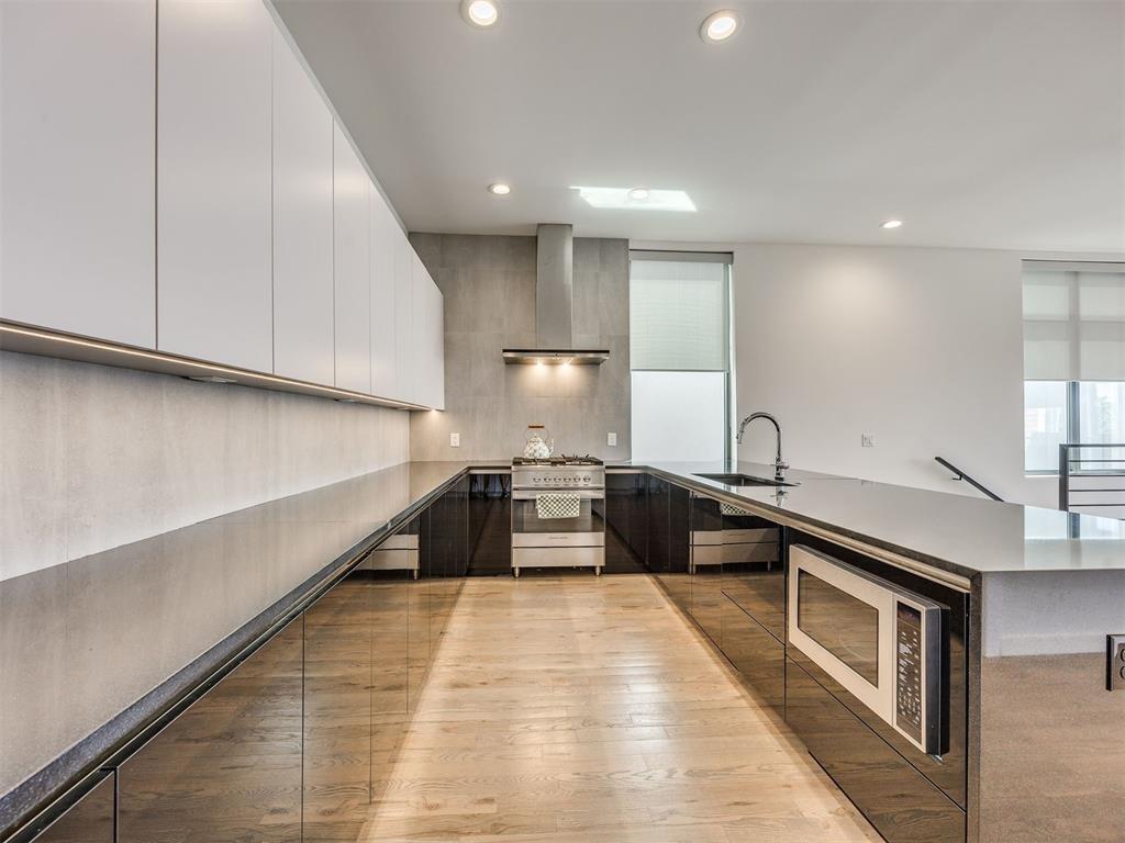 Foto principal - 825 NW 6th St