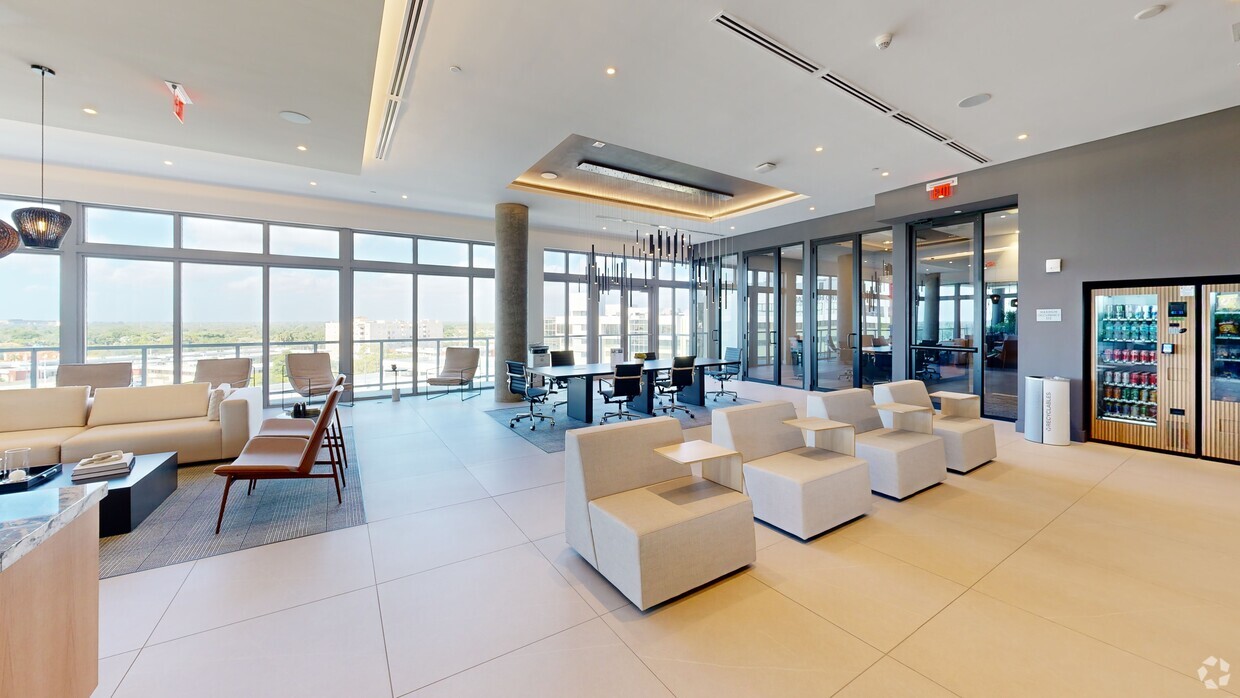 Photo - Crest at Pinecrest Apartments
