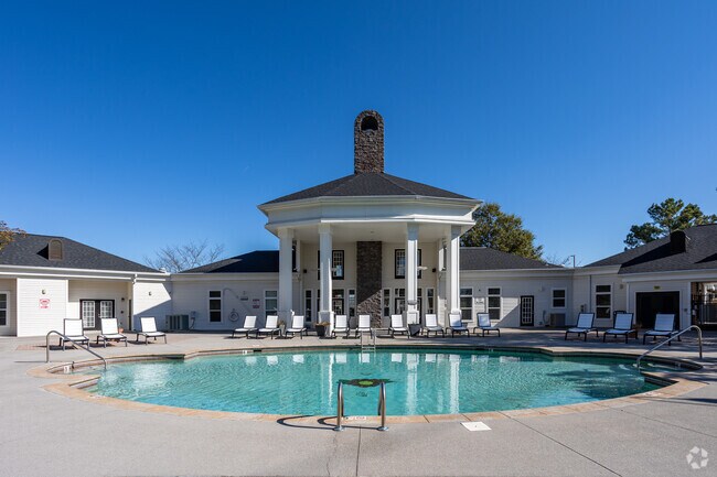 Piscina - Camellia Trace