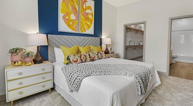 Foto del edificio - 9330 Main St