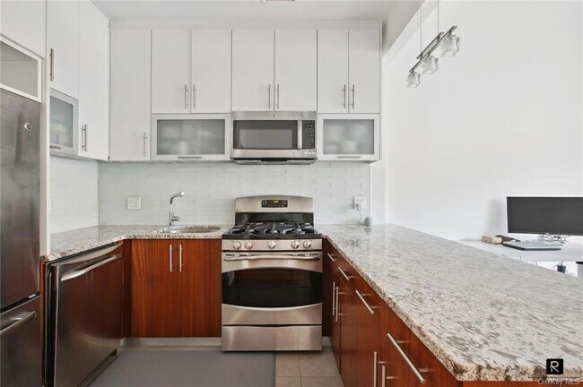 Foto del edificio - 41-18 27th St