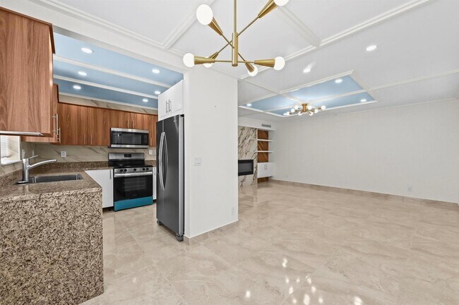 Foto del edificio - 551 Normandy Ln
