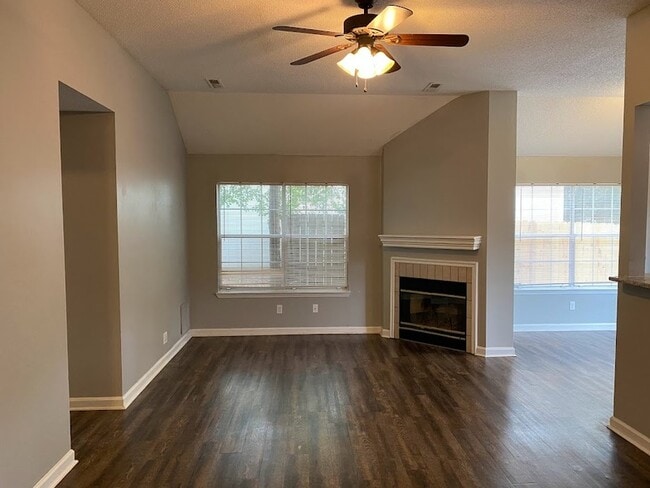 Foto del edificio - 235 Knox Creek Trail NW