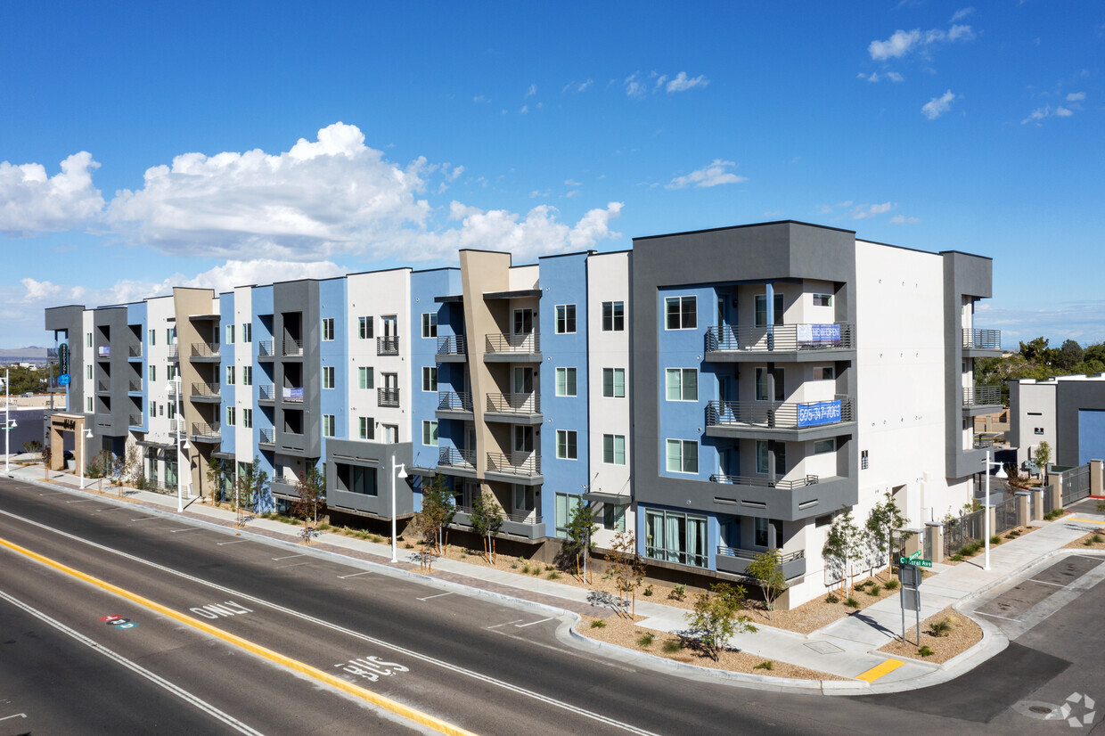 Luxury Townhomes In Emeryville