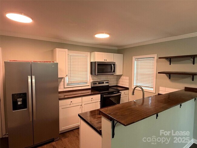 Foto del edificio - 820 Hamrick St