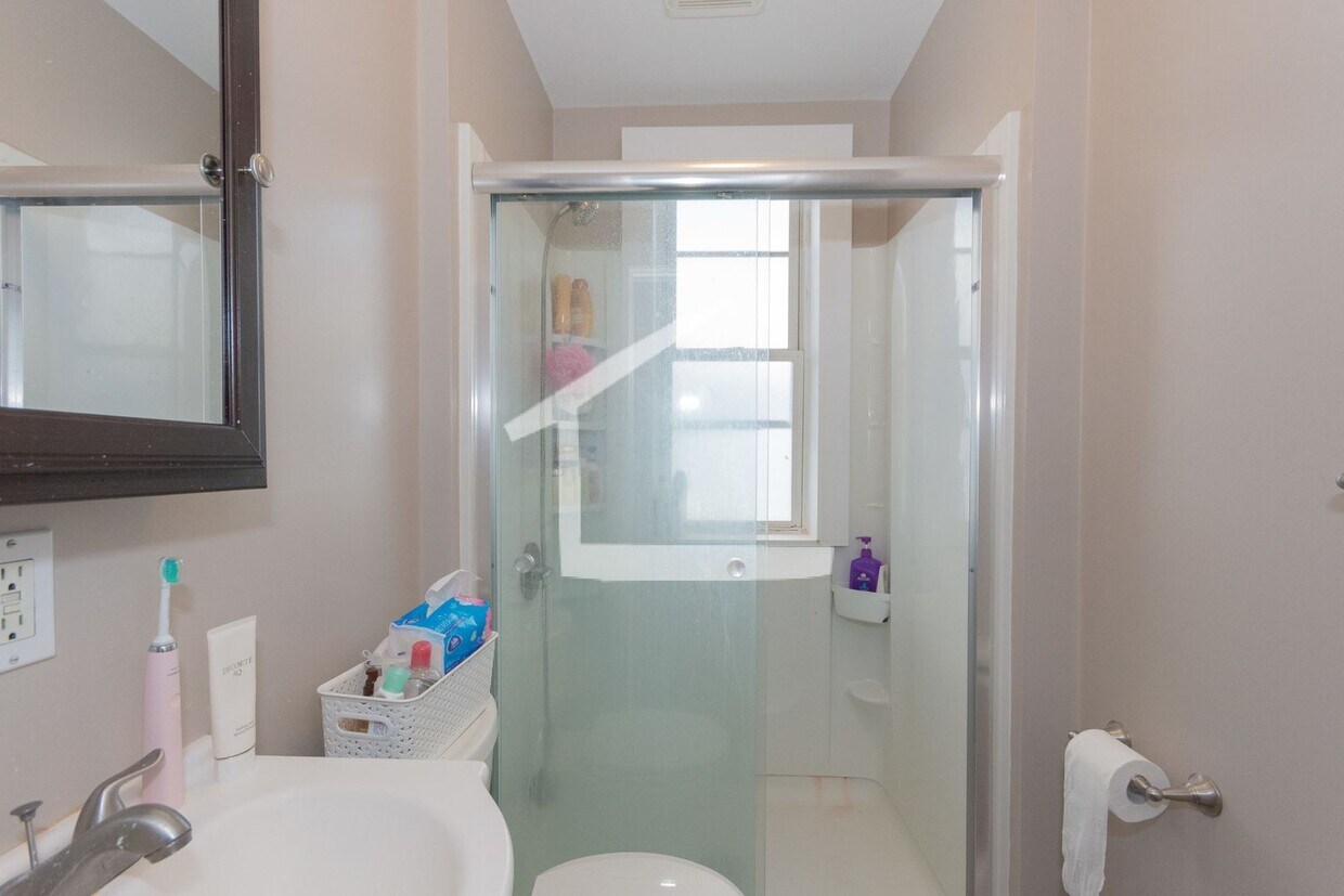 Foto del edificio - Unique BU Apartment