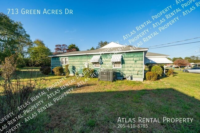 Building Photo - 713 Green Acres Dr