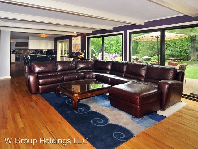 Building Photo - 6 br, 5 bath House - 304 Hallsborough
