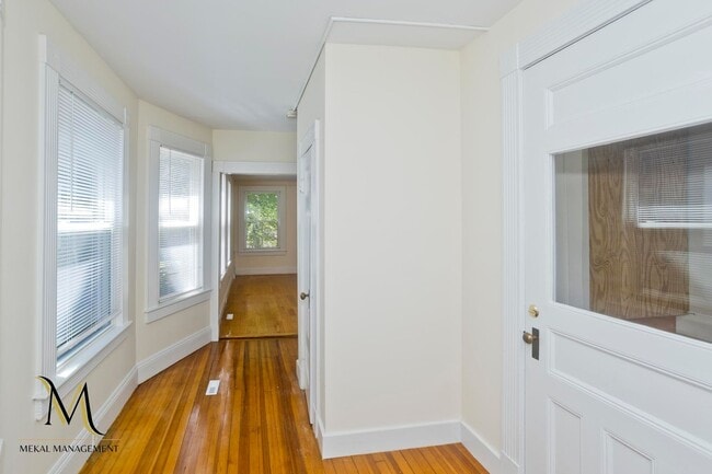 Photo - 208-210 Fort Pleasant Ave Apartment