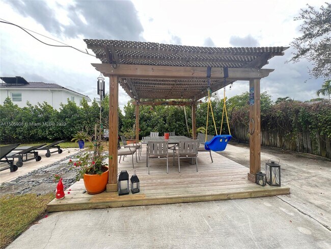 Foto del edificio - 15050 SW 156th Terrace