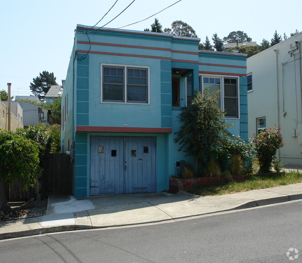 Building Photo - 27 Glen Park Way