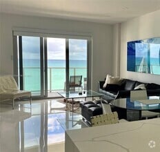 Building Photo - 5701 Collins Ave