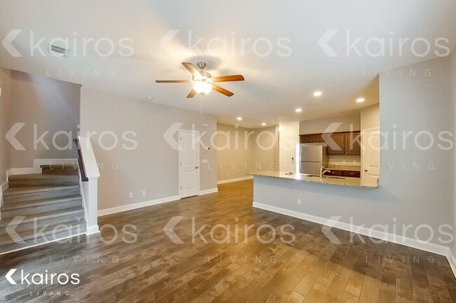 Building Photo - 601 Ferguson Ln