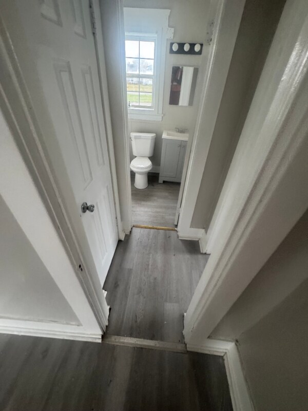 Building Photo - 1421 Long Ave