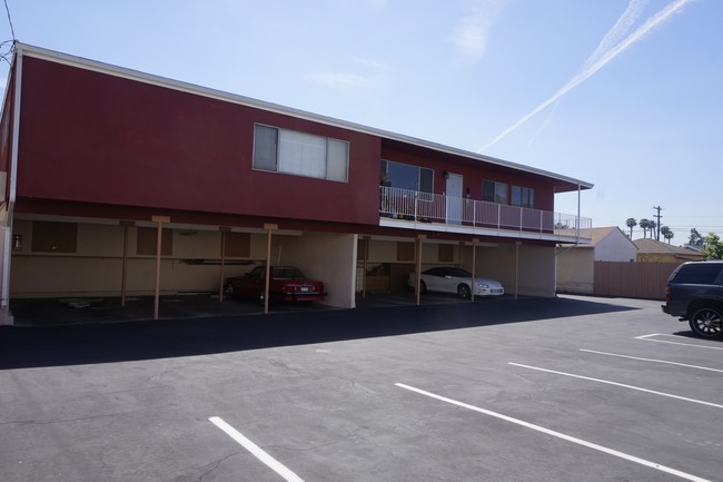 Building Photo - 14015 S Budlong