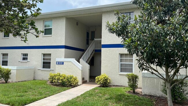 Foto del edificio - 1532 SE Royal Green Cir