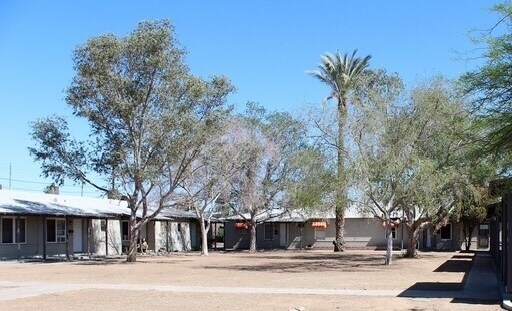 Foto del edificio - One Bed One Bath Centrally Located