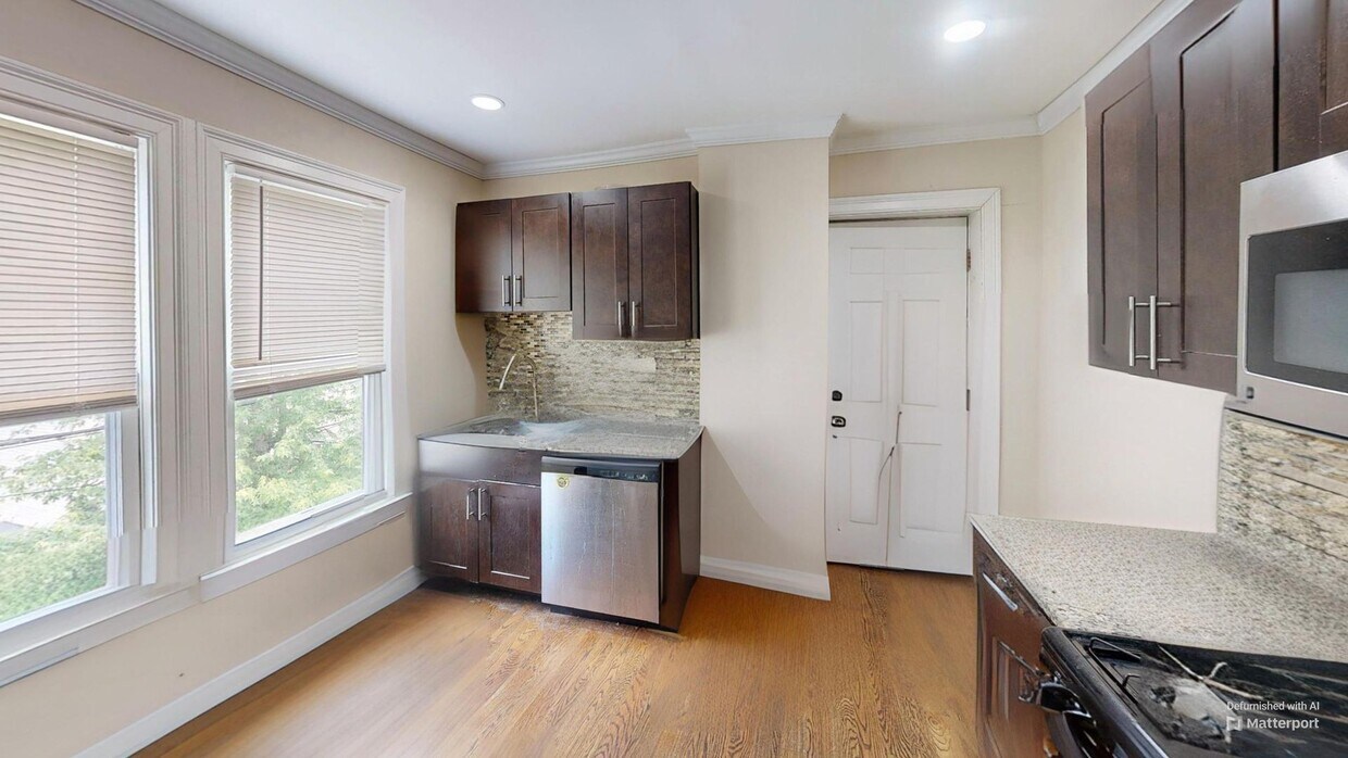2bed in Roxbury available 9/1 - 2bed in Brighton now available