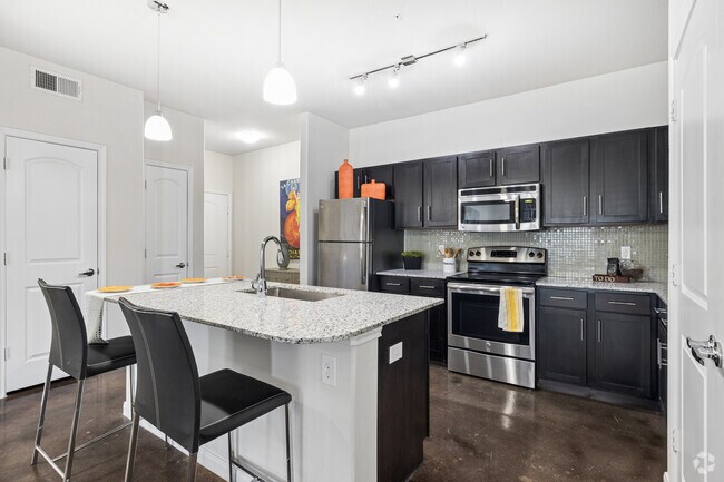 Interior Photo - Legacy Brooks