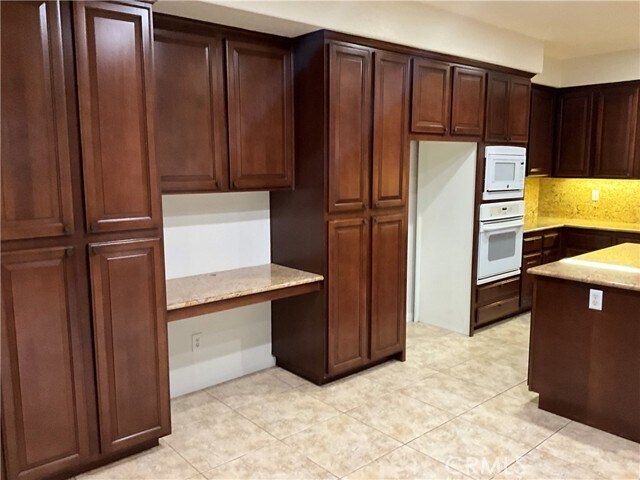 Foto del edificio - 12825 Silver Rose Ct