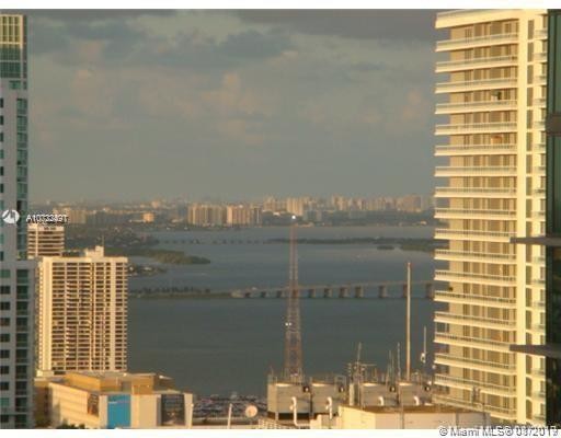 Building Photo - 200 S Biscayne Blvd