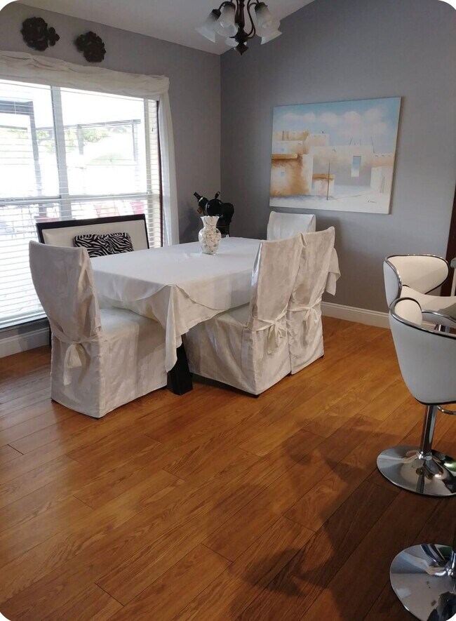 Foto del edificio - 2827 Bolton Bnd