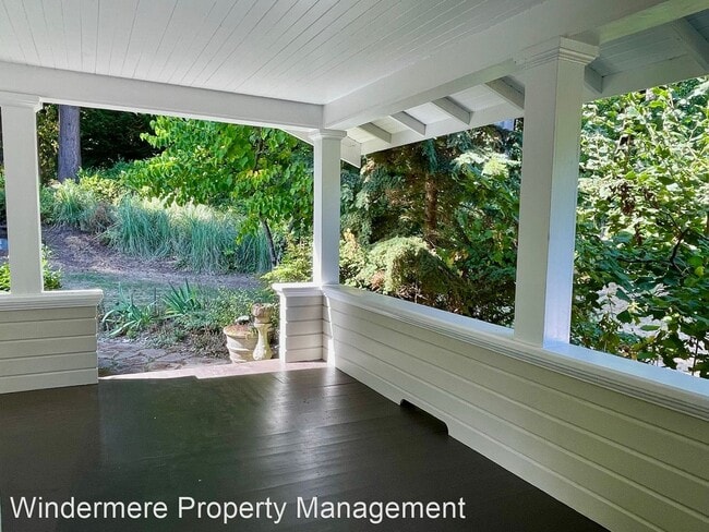 Building Photo - 4 br, 2.5 bath House - 5298 New Sweden Ave NE