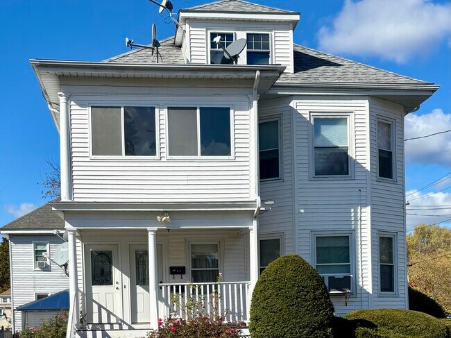 Building Photo - 94 Columbia Park Building Photo - 94 Columbia Park